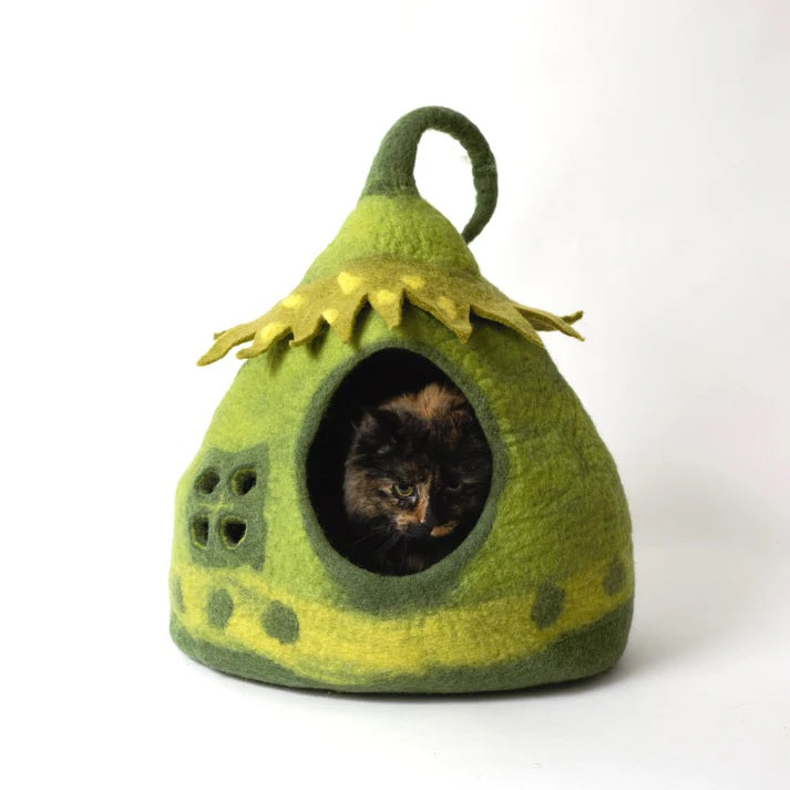 Cat Pod: Green Fairy House