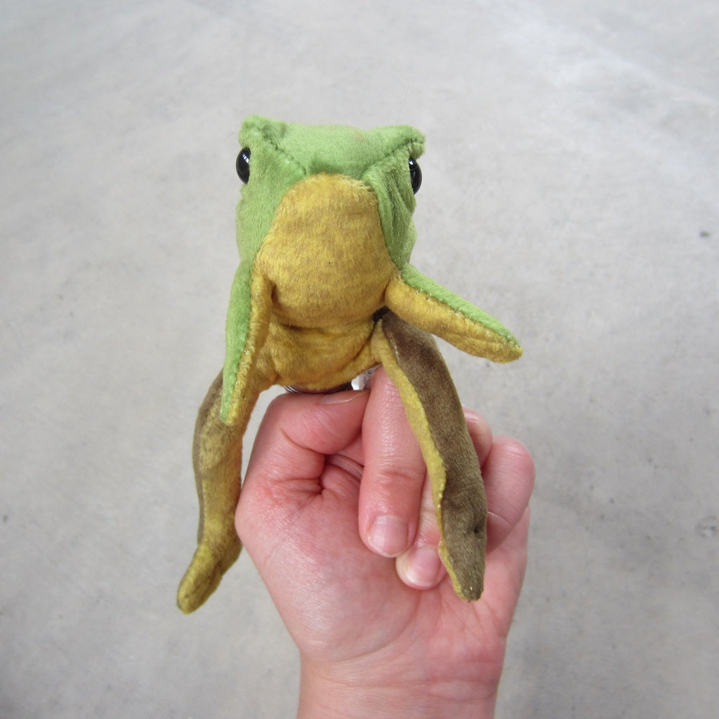 Finger Puppet: Mini Sitting Frog
