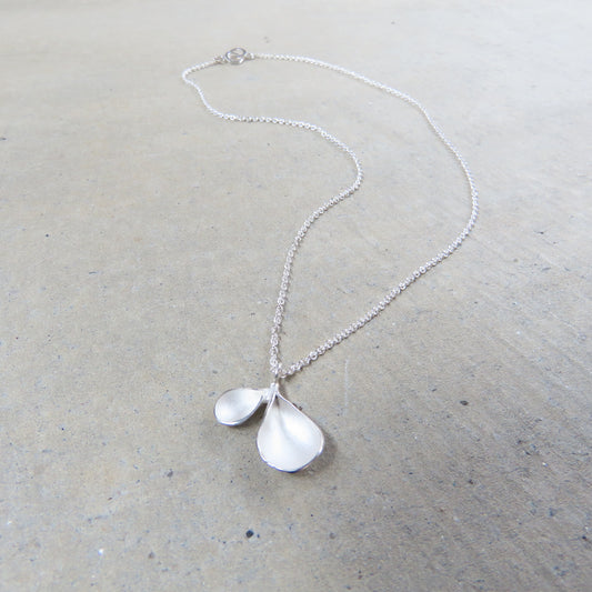 Large Double Petal Pendant in Sterling Silver with Silver Chain