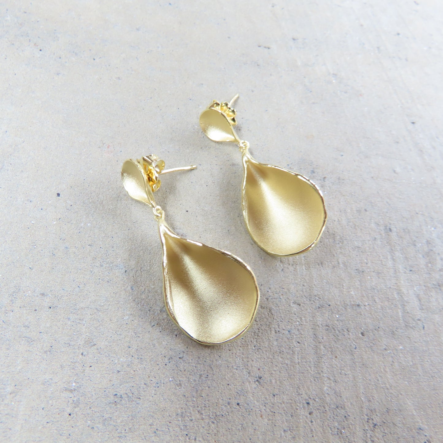 XL Petal Drop Stud Earrings in 18K Gold Vermeil