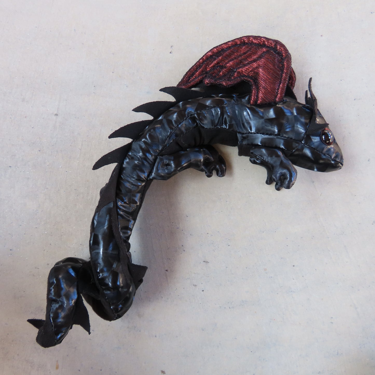 Finger Puppet: Midnight Dragon