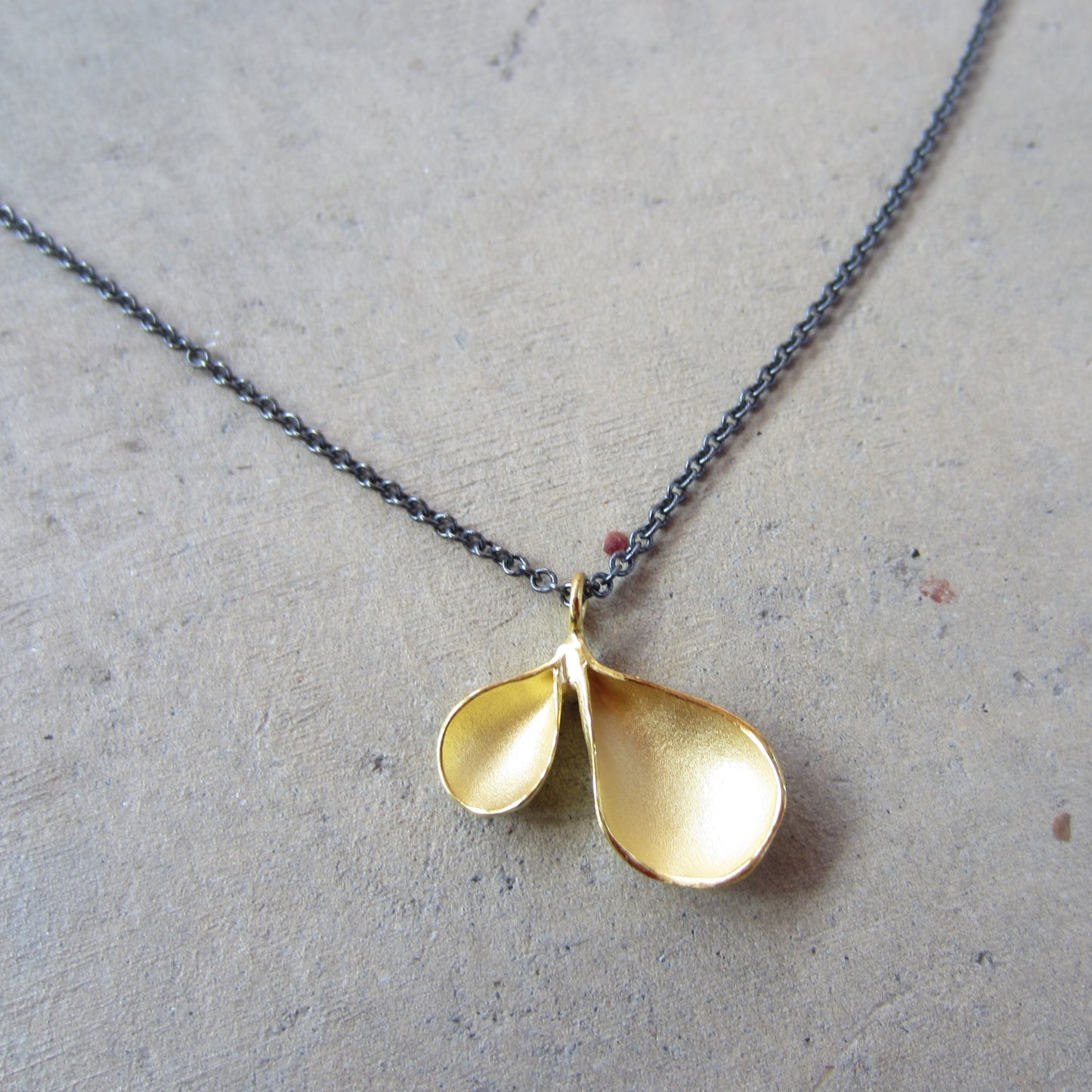 Large Double Petal Pendant in 18K Gold Vermeil with Oxidized Chain