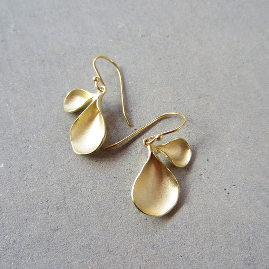 Medium Double Petal Earrings in 18K Gold Vermeil