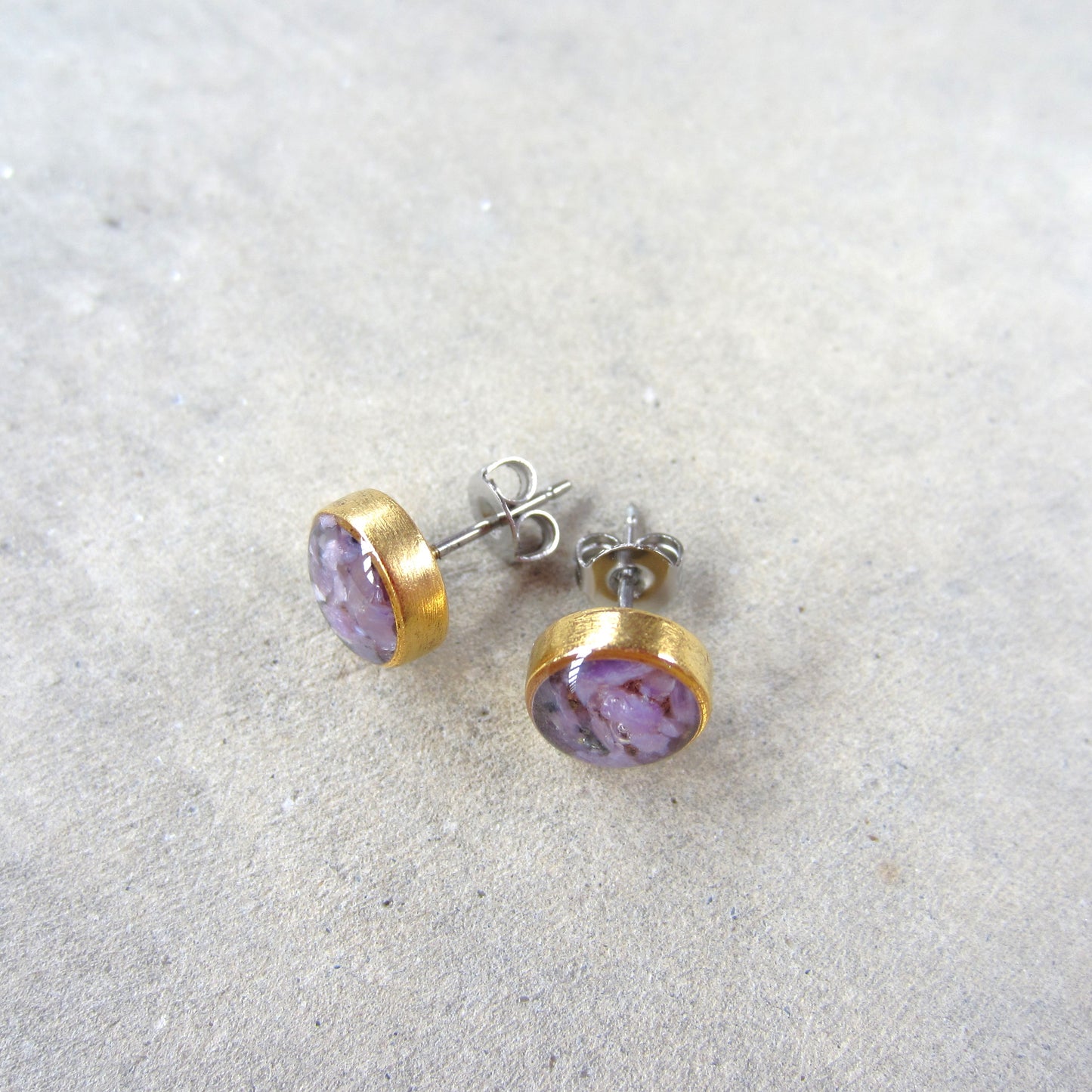 Crushed Stone Studs: Charoite Small Circle