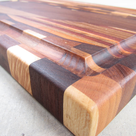 XL Cutting Board: Intricate Woven Pattern with Handles