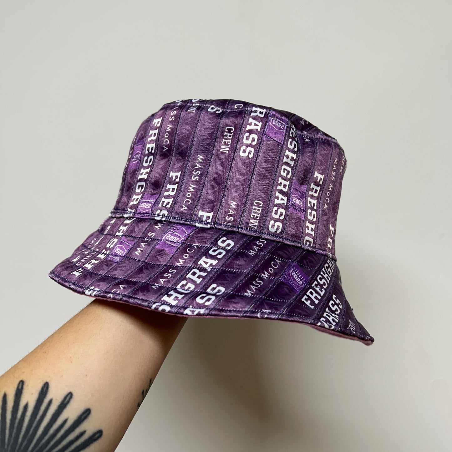 FreshGrass Wristband Bucket Hat: Purple w/Pink Lining