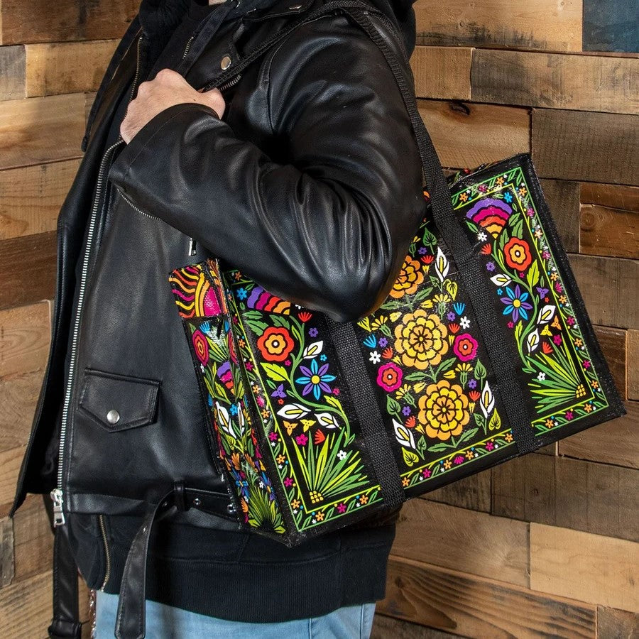 Shoulder Tote: Flower Fest