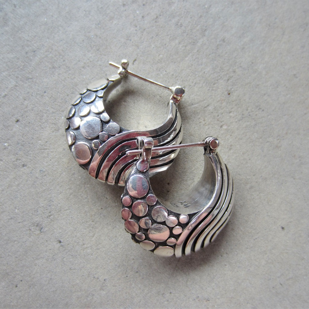 Pebbles and Waves Hoops