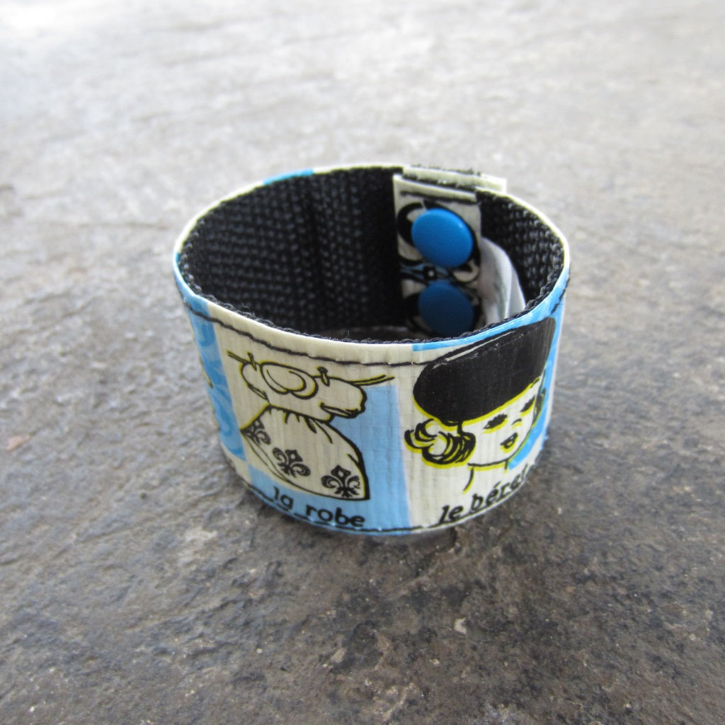 Cuff Bracelet: Française