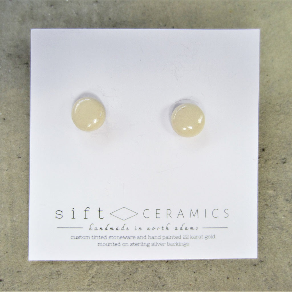 Ceramic Studs: Shell