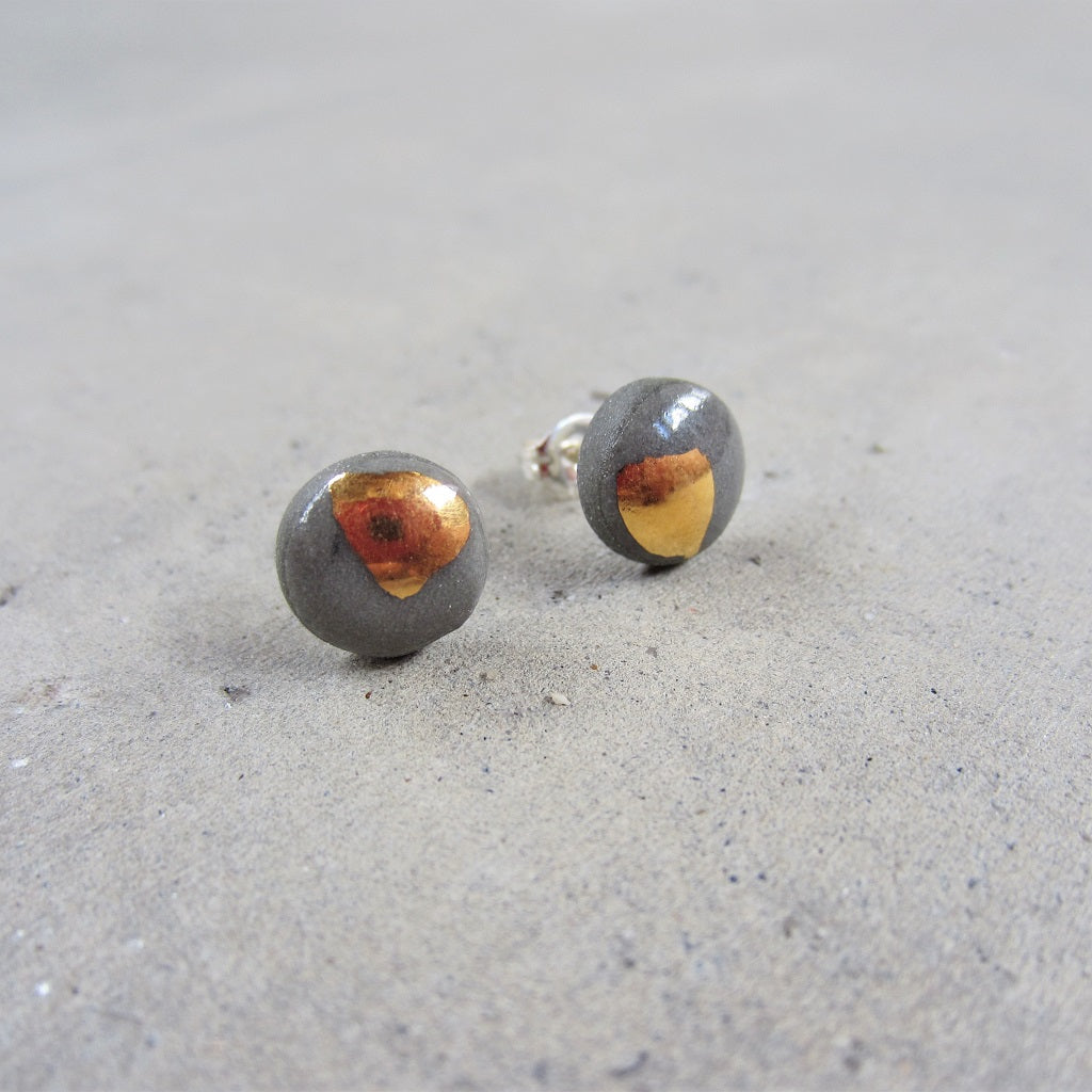 Ceramic Studs: Pebble Triangle