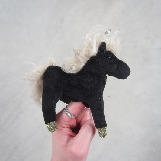 Finger Puppet: Mini Black Unicorn