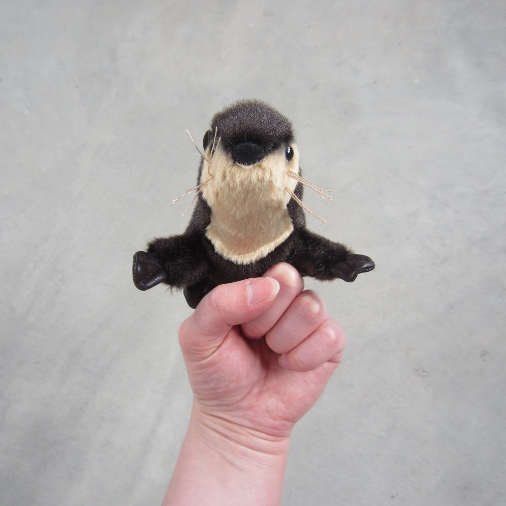 Finger Puppet: Mini River Otter