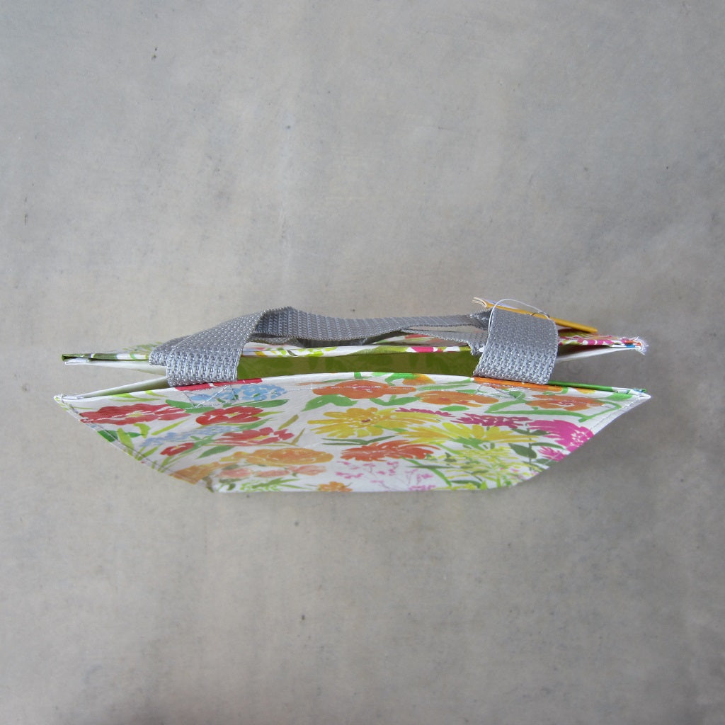 Handy Tote: Flower Garden