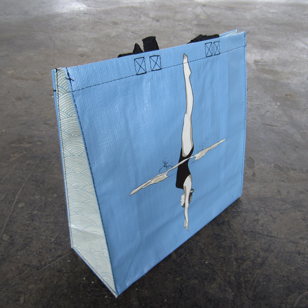 Shopper: Diver