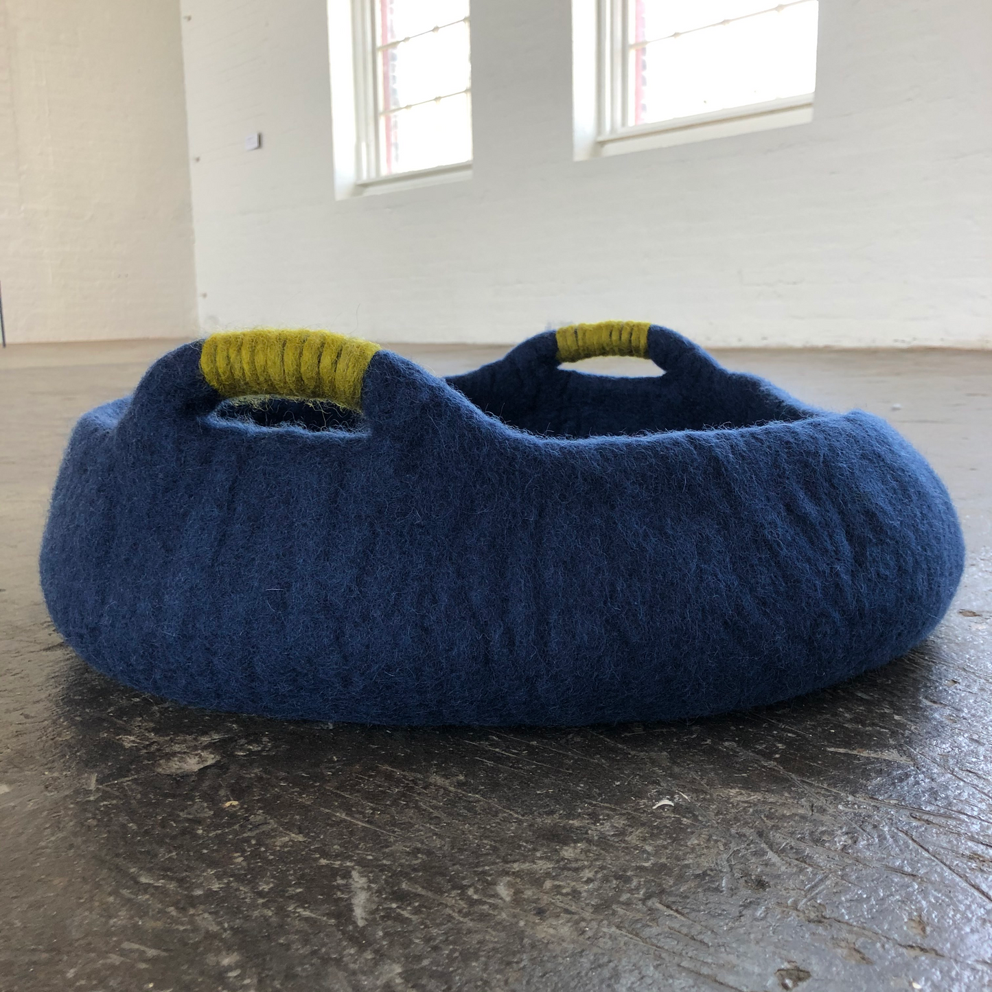 Cat Pod: Navy Handle Basket