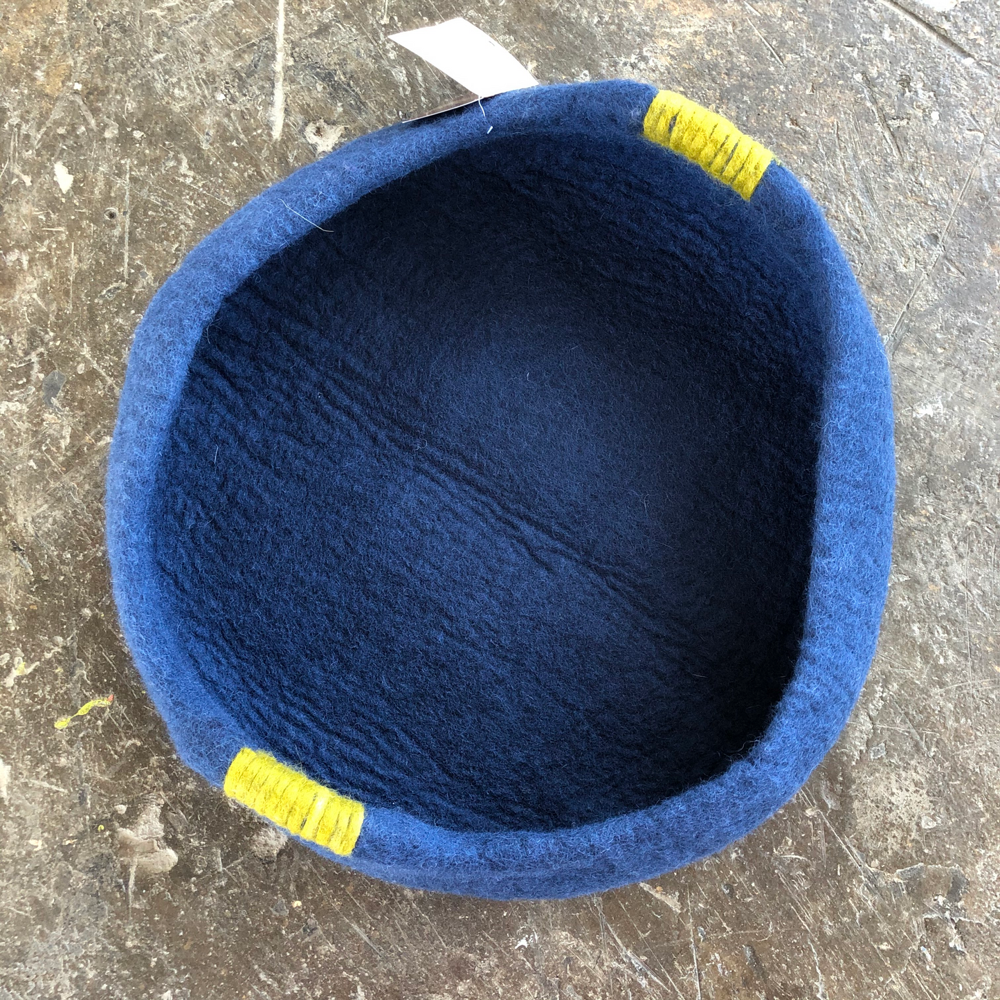 Cat Pod: Navy Handle Basket