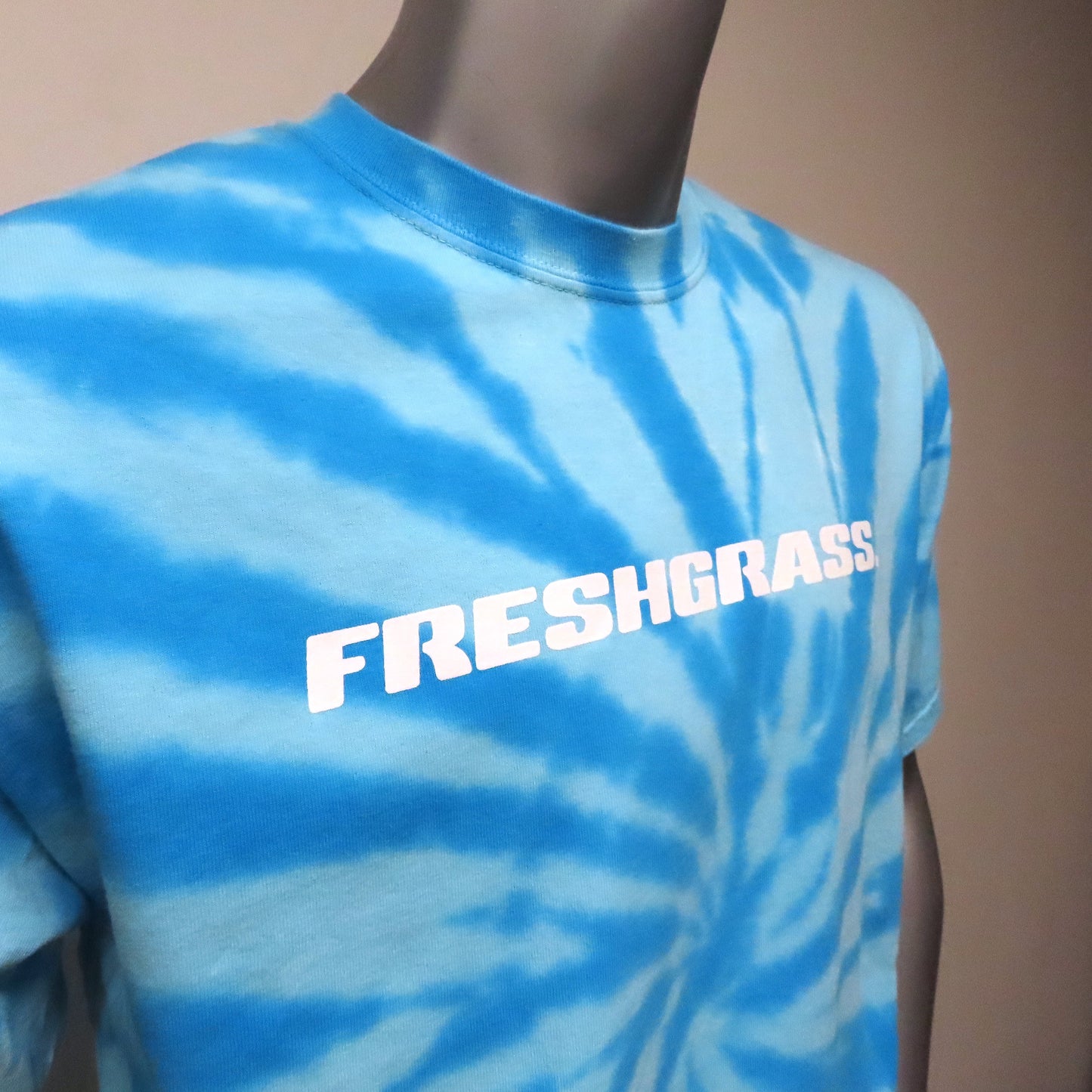 FreshGrass Tee: Blue Tie Dye with Horizontal Logo (Unisex)