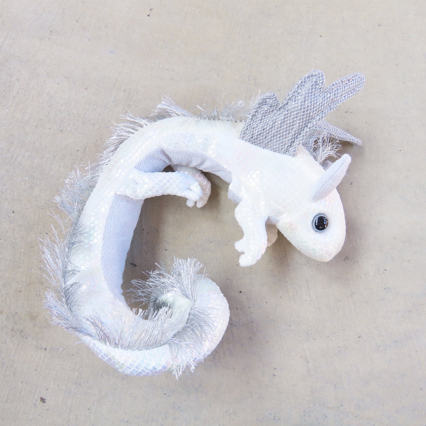 Finger Puppet: Pearl Dragon