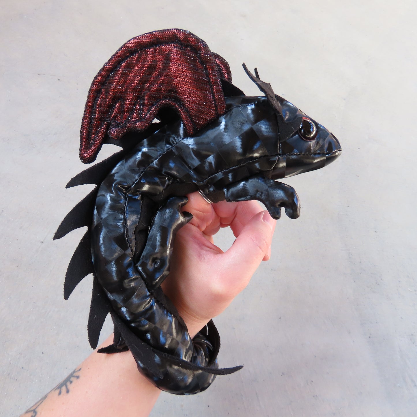 Finger Puppet: Midnight Dragon