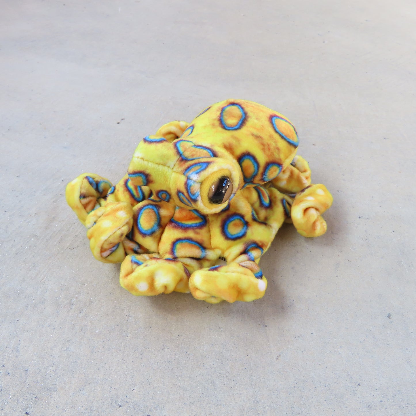 Finger Puppet: Mini Blue Ringed Octopus