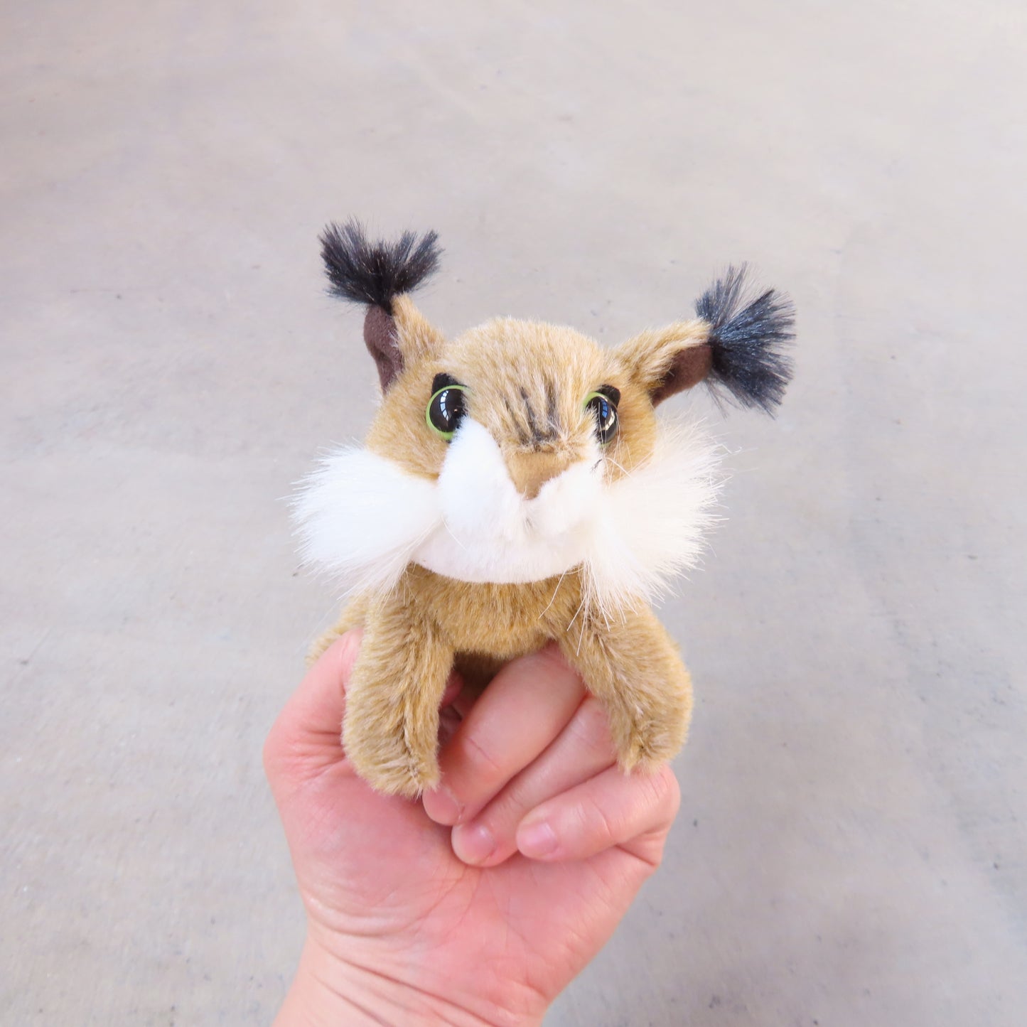 Finger Puppet: Mini Bobcat