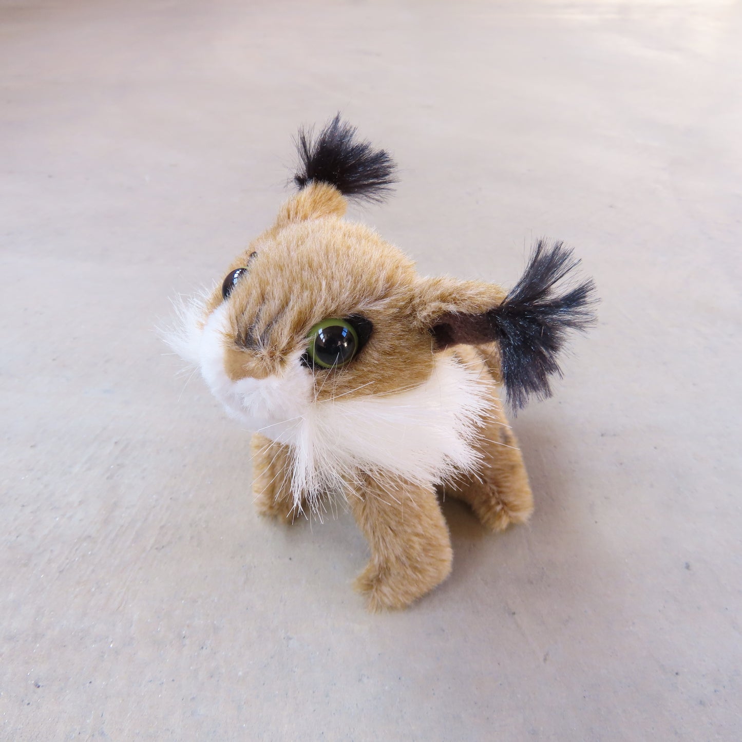 Finger Puppet: Mini Bobcat