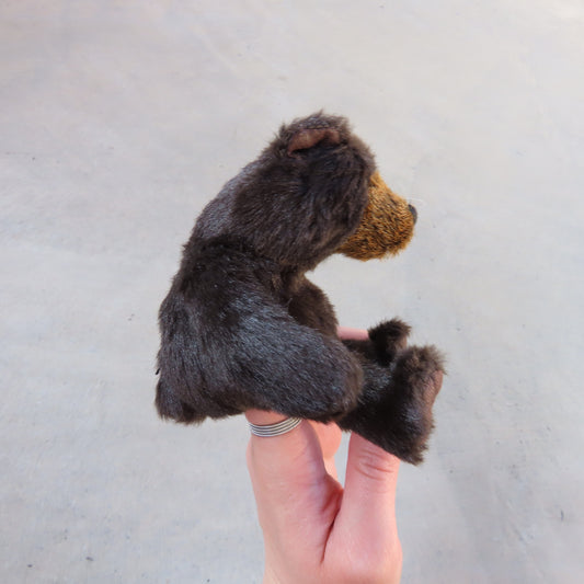 Finger Puppet: Mini Sitting Bear