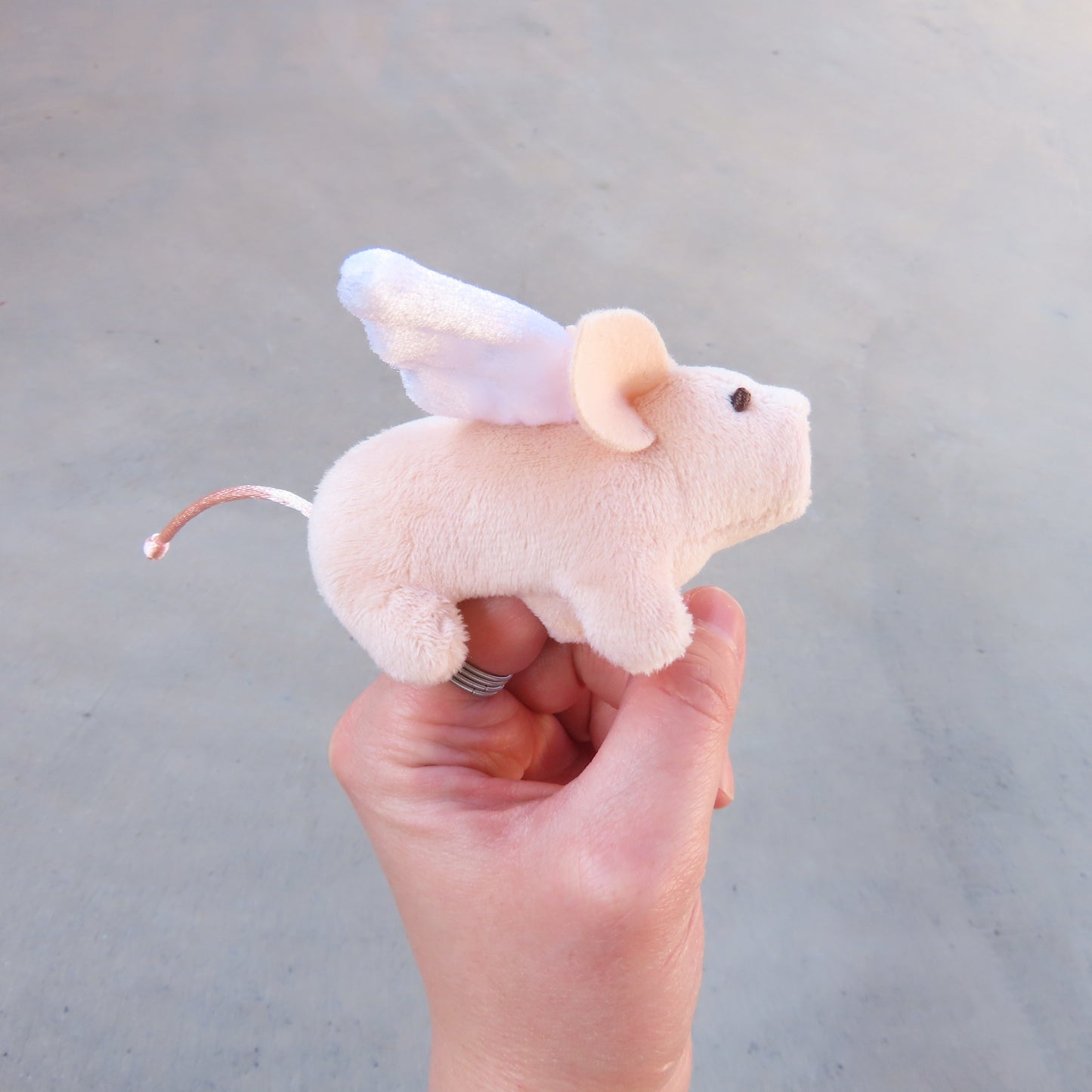 Finger Puppet: Mini Winged Piglet