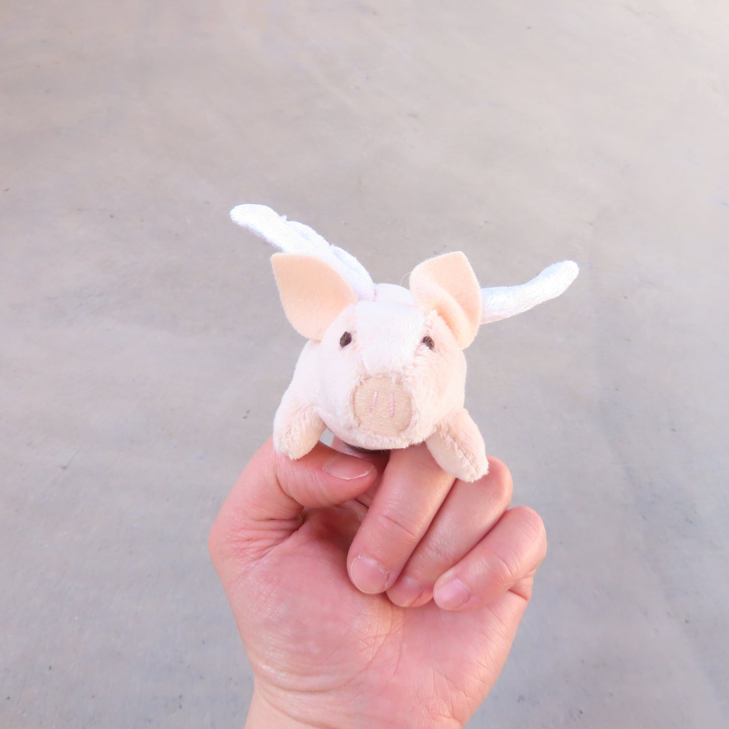 Finger Puppet: Mini Winged Piglet