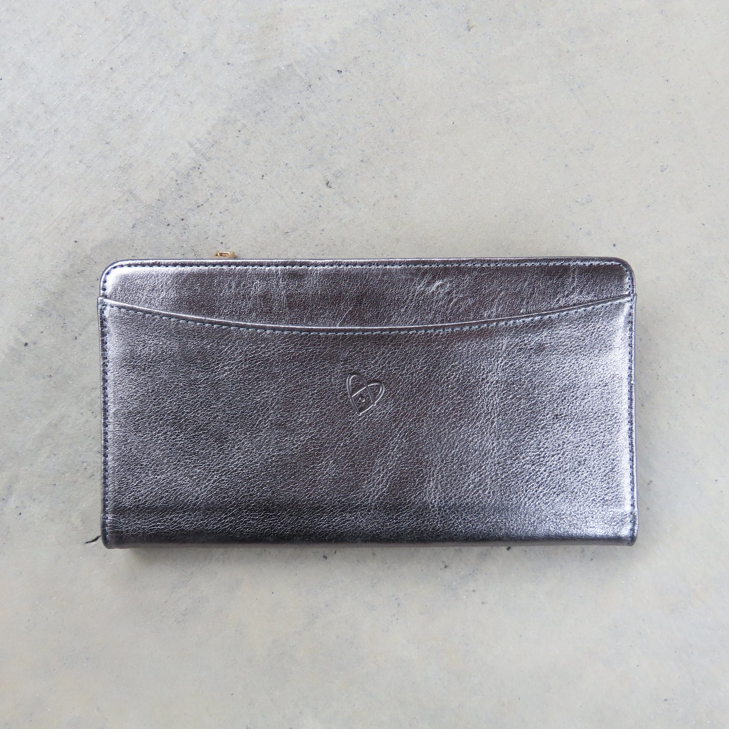 Jesse Clutch Wallet: Pewter with Salmon Zipper