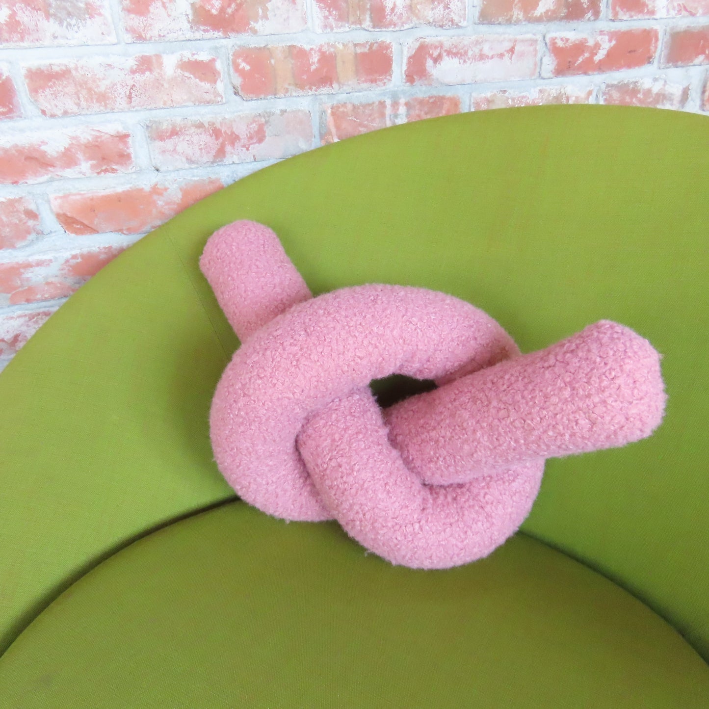 Knot Decorative Cushion: Ash Pink