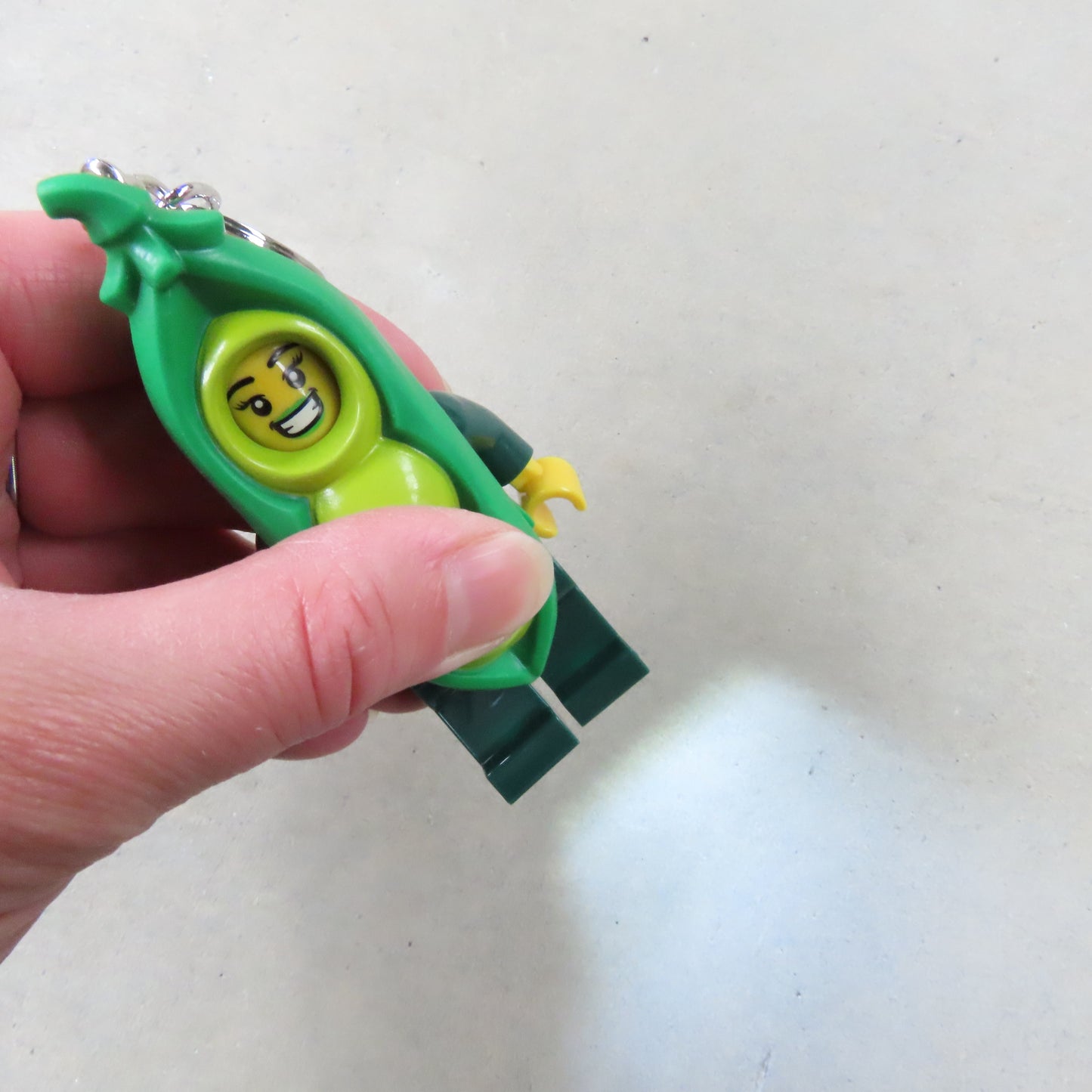 LEGO Minifigures Keychain Light: Peapod Character