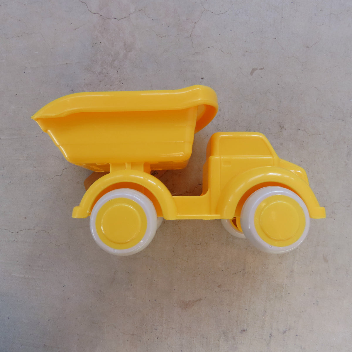Recycled Plastic Vehicle: Dump Truck