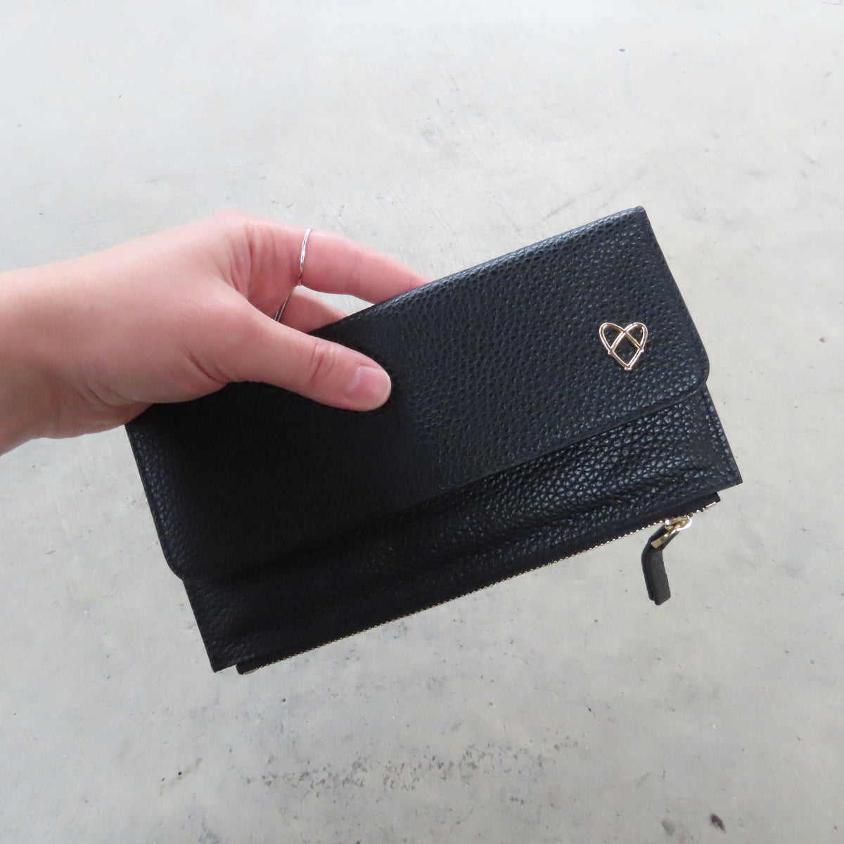 Odele Slim Wallet: Matte Black