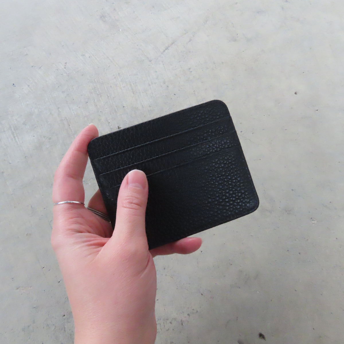 Andy Card Holder: Matte Black