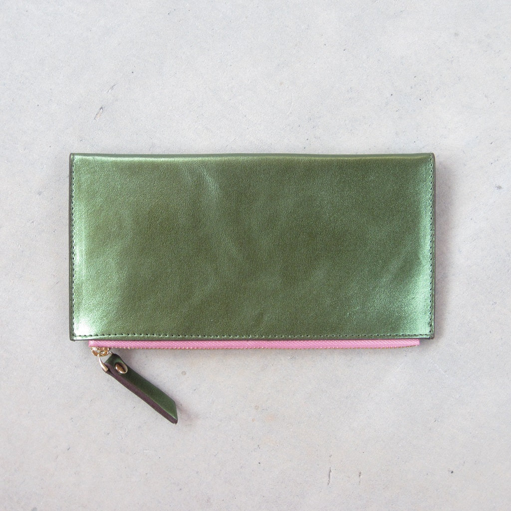 Odele Slim Wallet: Green with Salmon Zipper