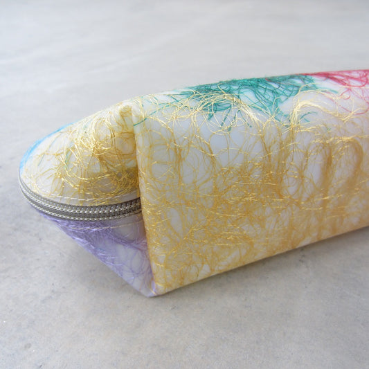 Big Round Trousse: Multicolor Silk Threads