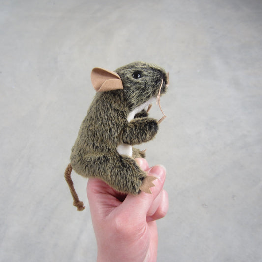 Finger Puppet: Mini Field Mouse
