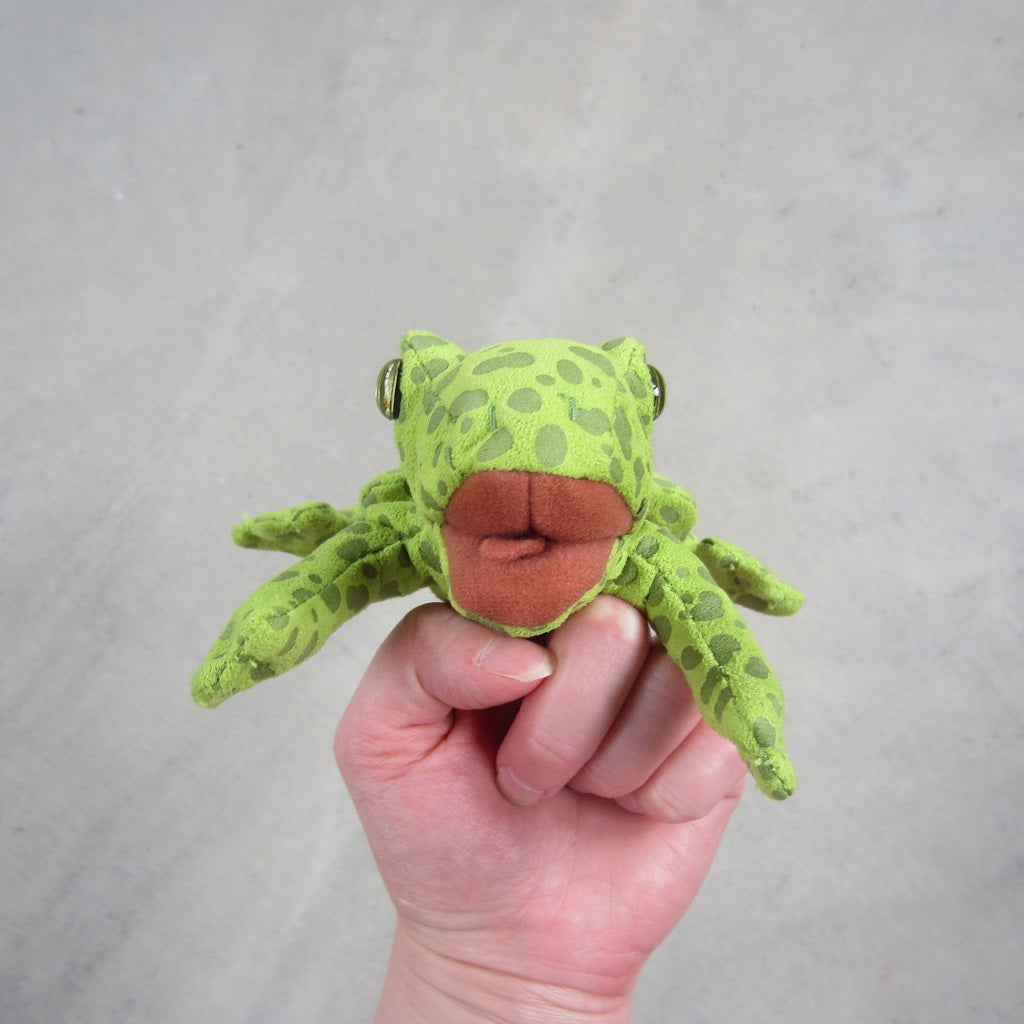 Finger Puppet: Mini Frog – MASS MoCA