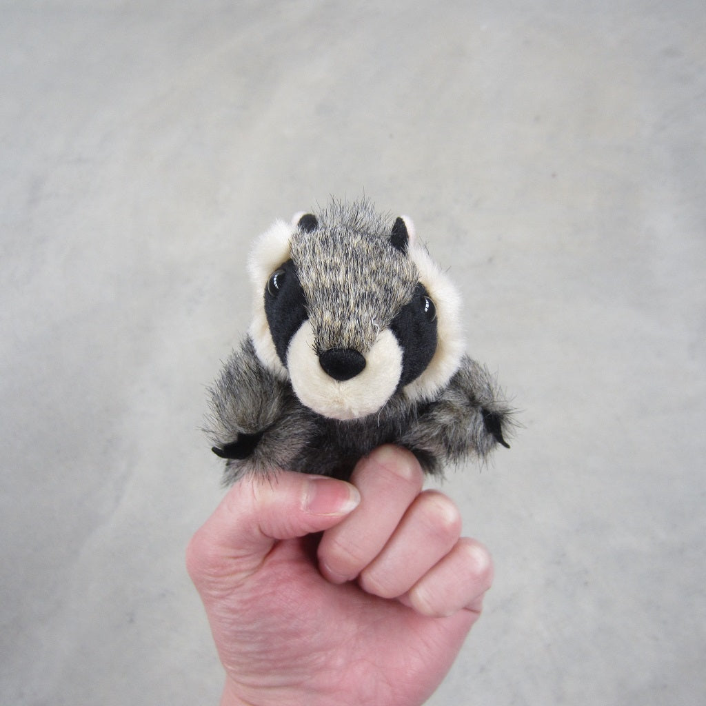 Finger Puppet: Mini Raccoon