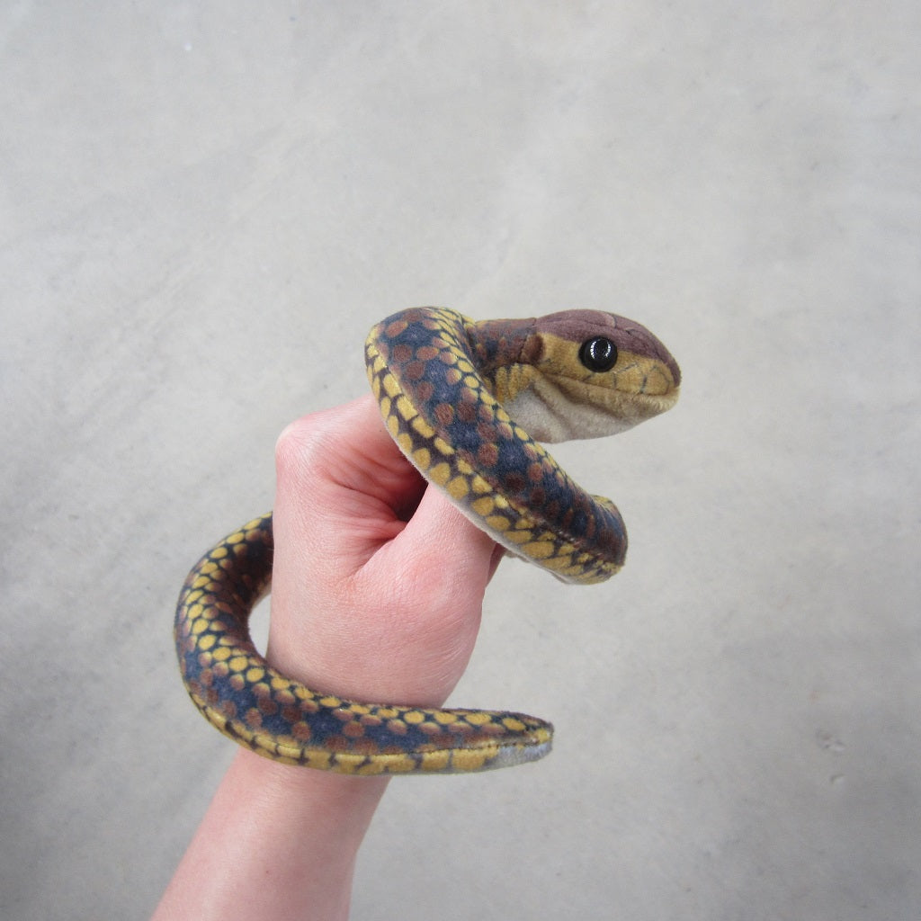 Mini Snake Finger Puppet: Mini Snake – MASS MoCA