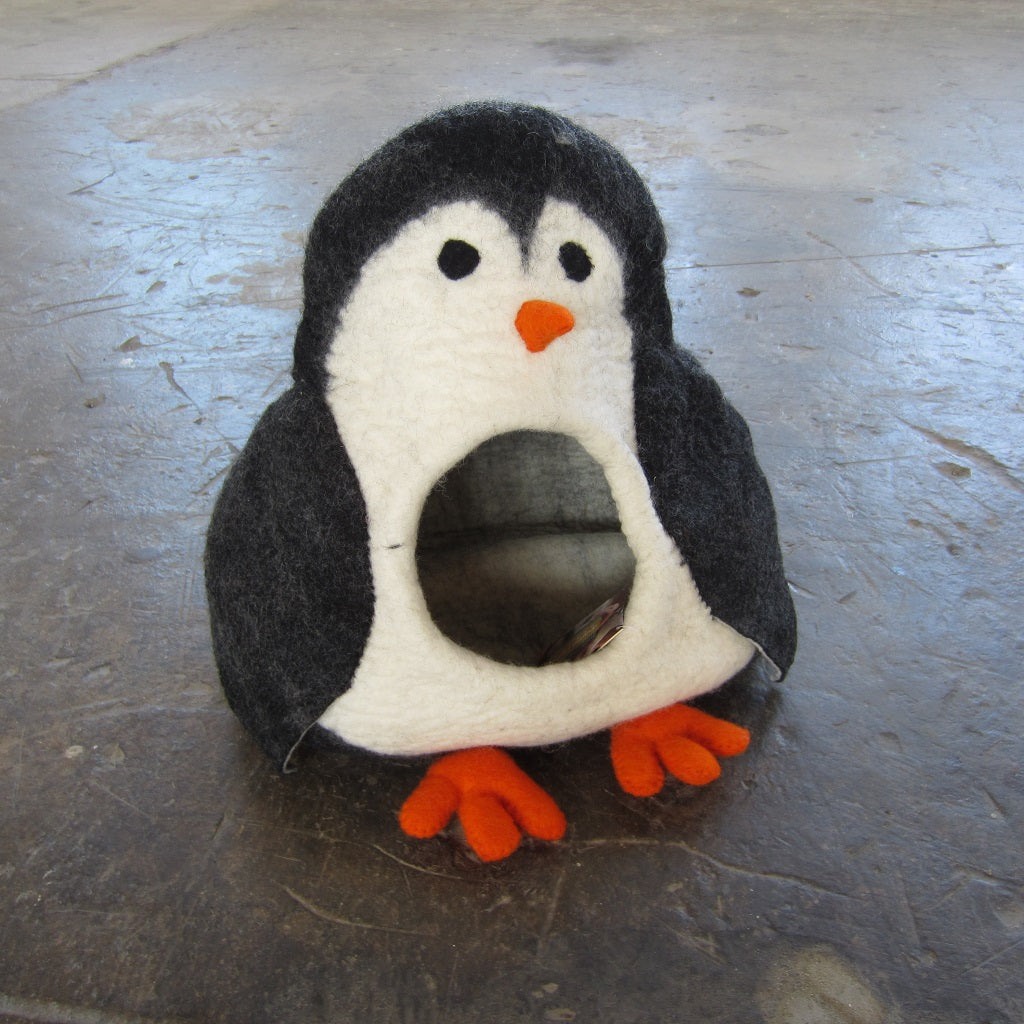 Cat Pod: Penguin