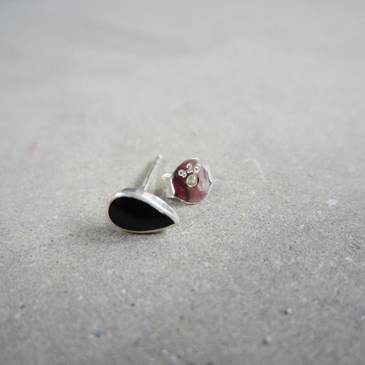 Abstract Studs: Silver Onyx Teardrops