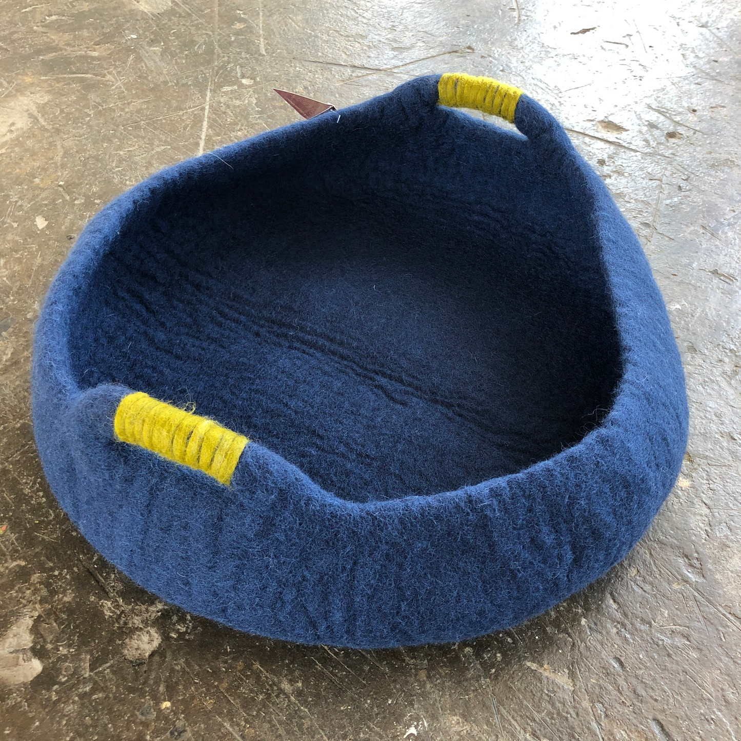 Cat Pod: Navy Handle Basket